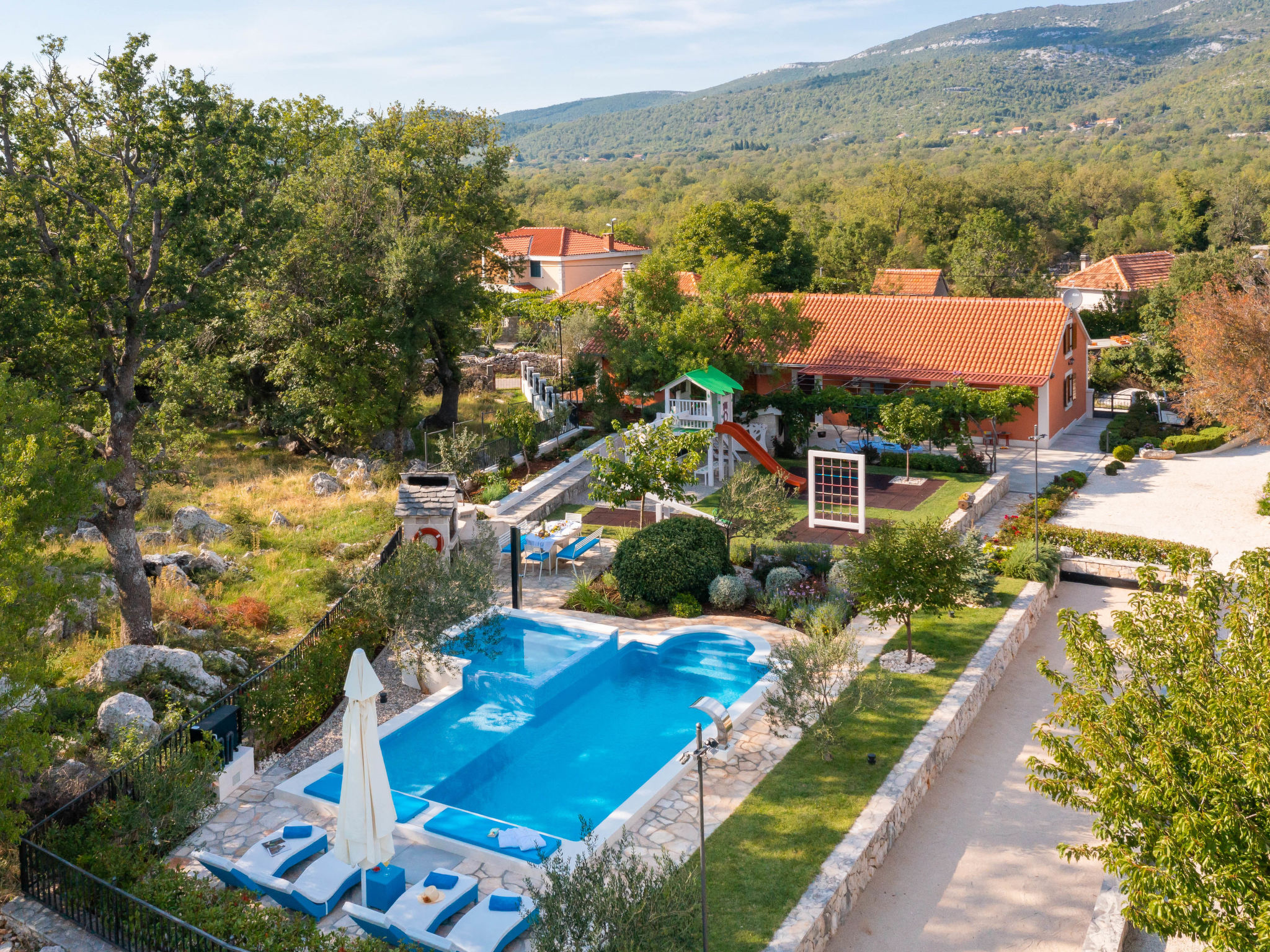 Vakantiehuis met privé zwembad in Trogir (Kroatië) voor 8 personen