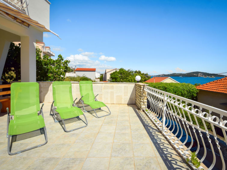 Search and Stay destination Seget Vranjica, Splitsko-dalmatinska županija - Croatia from AU$ 472. Tešija