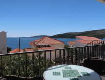 Viva-by the Sea: Modern appartement met zwembad op 60m van de Adriatische Zee - thumbnail 2