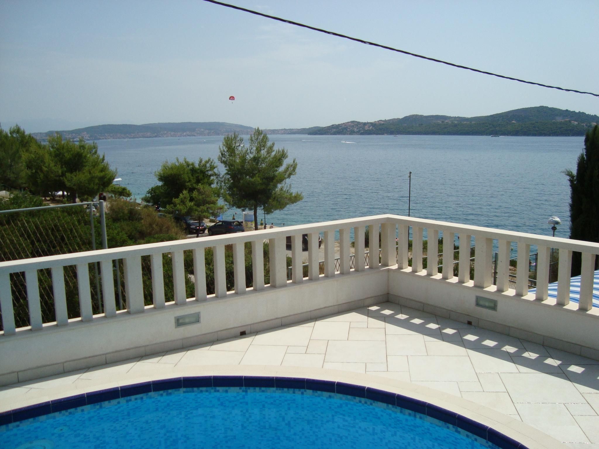 Mit Terrasse, Pool und Strandzugang - Image-tags.info