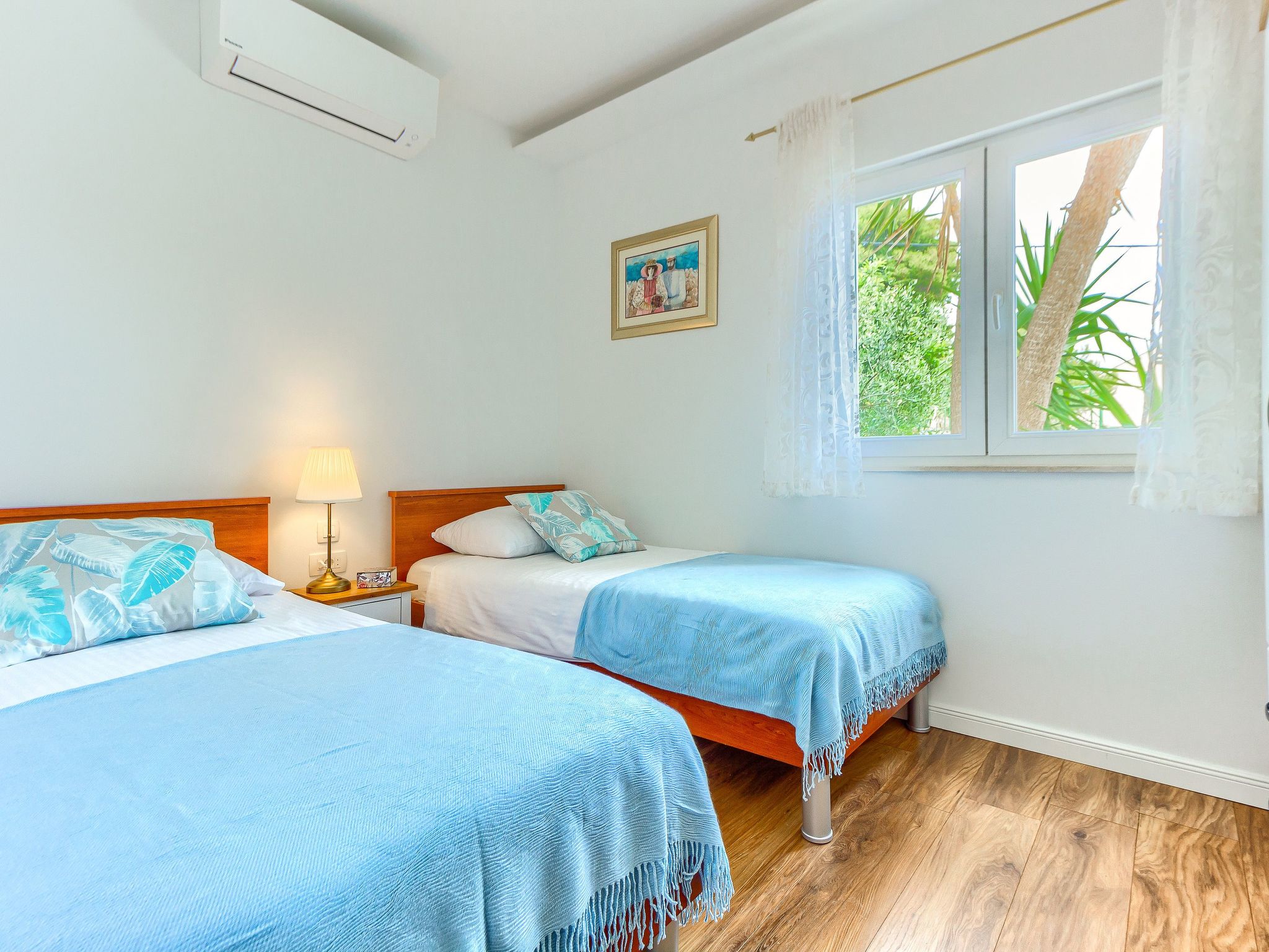 Mit Terrasse, Pool und Strandzugang - Image-tags.info