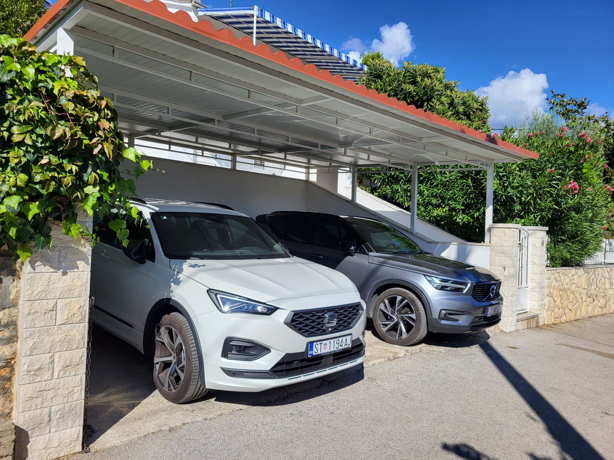 Mit Terrasse, Pool und Strandzugang - Image-tags.info