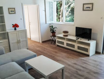 Knus vakantiehuis met enorme tuin op 300m van zee in Seget Donji - thumbnail 5