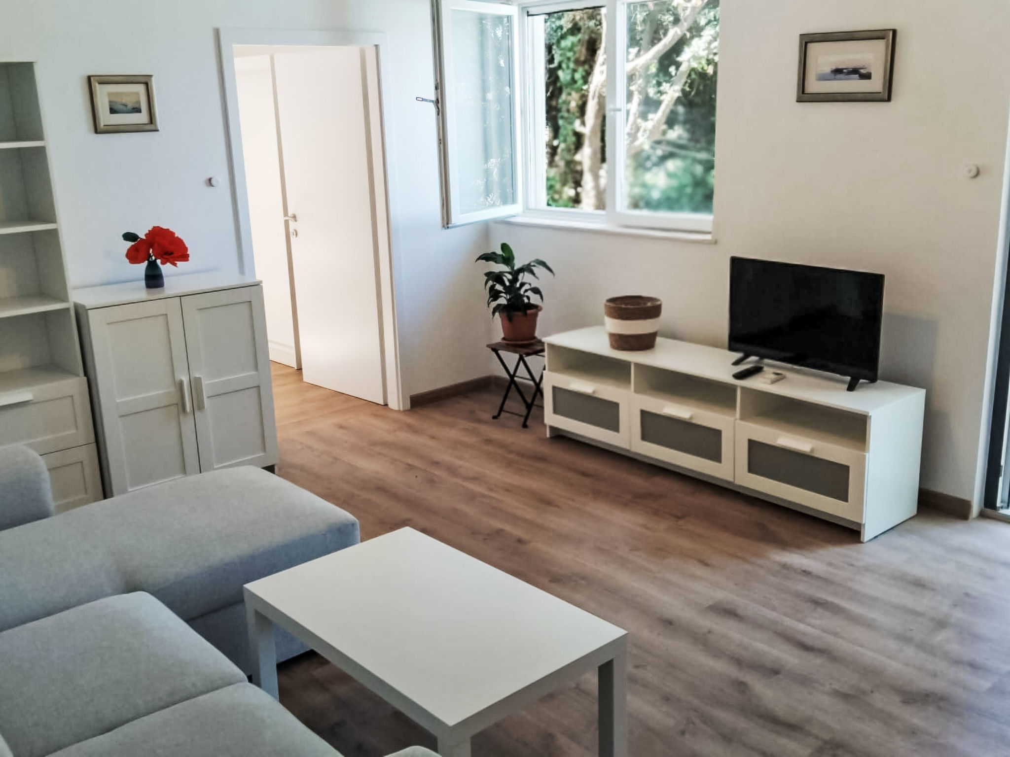 Knus vakantiehuis met enorme tuin op 300m van zee in Seget Donji - foto 5
