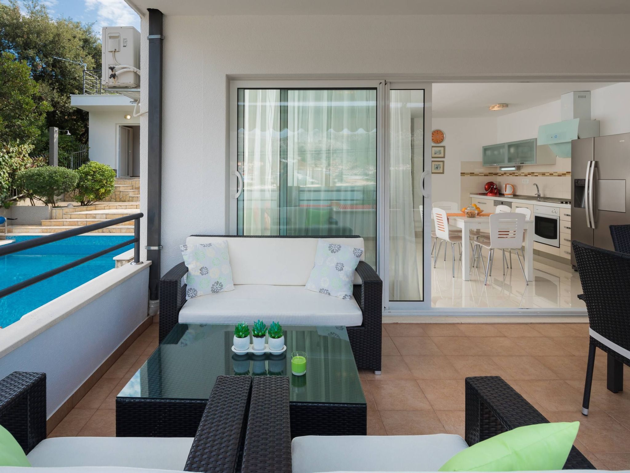 "Villa Silvio" mit Blick auf das Wasser-Inside