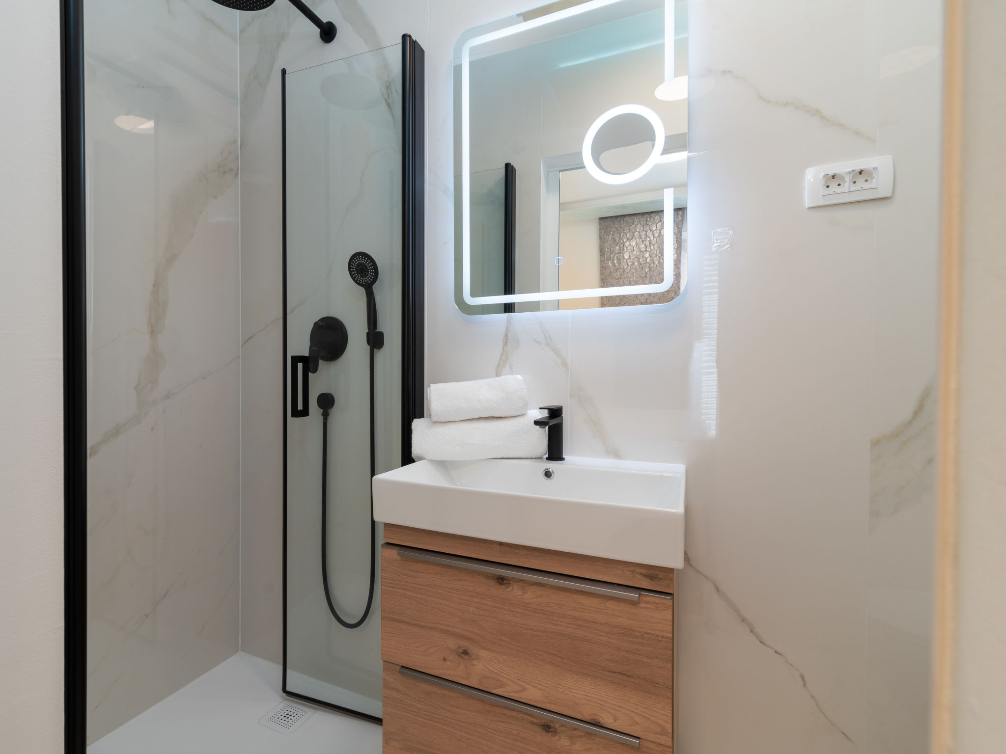 Appartement Mornar – Salle de bains, photo 25 sur 44