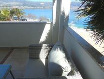 Appartement Anita: Balkon aan Zee in Trogir/Arbanija voor 5 personen - thumbnail 3