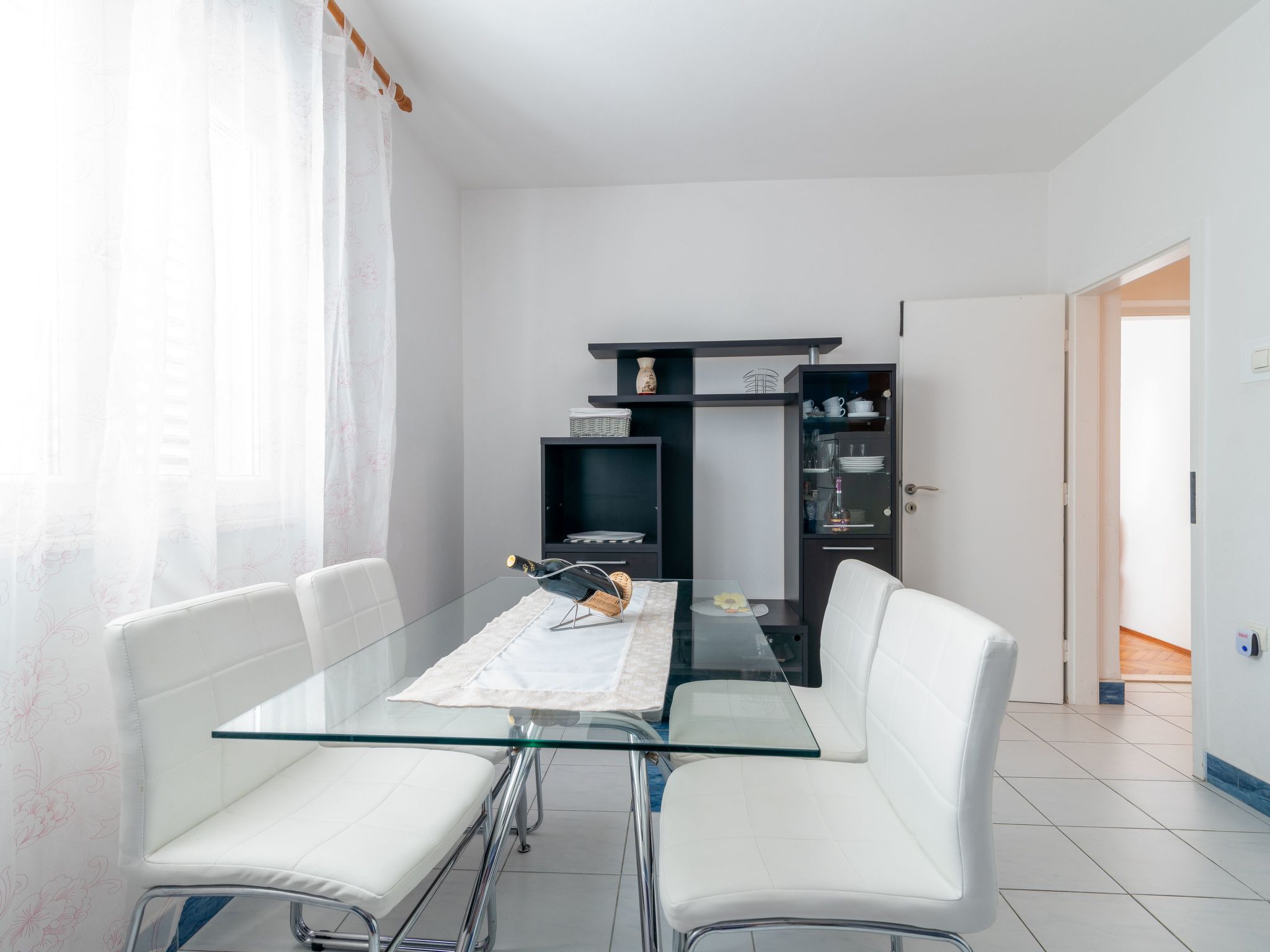 Wohnung Anita mit großem Balkon und Meerblick-Image-tags.info