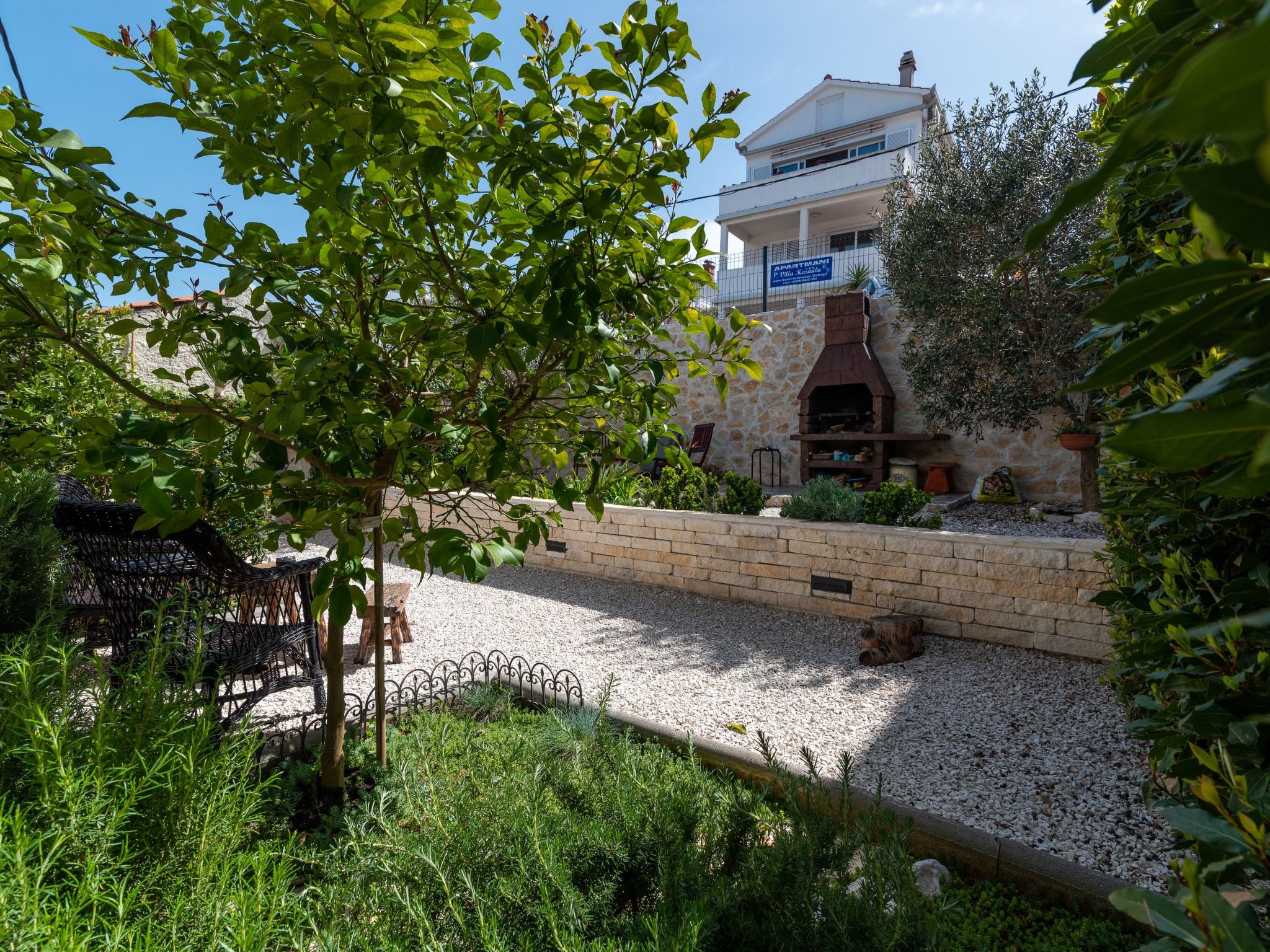 Wohnung Anita mit großem Balkon und Meerblick-Image-tags.info