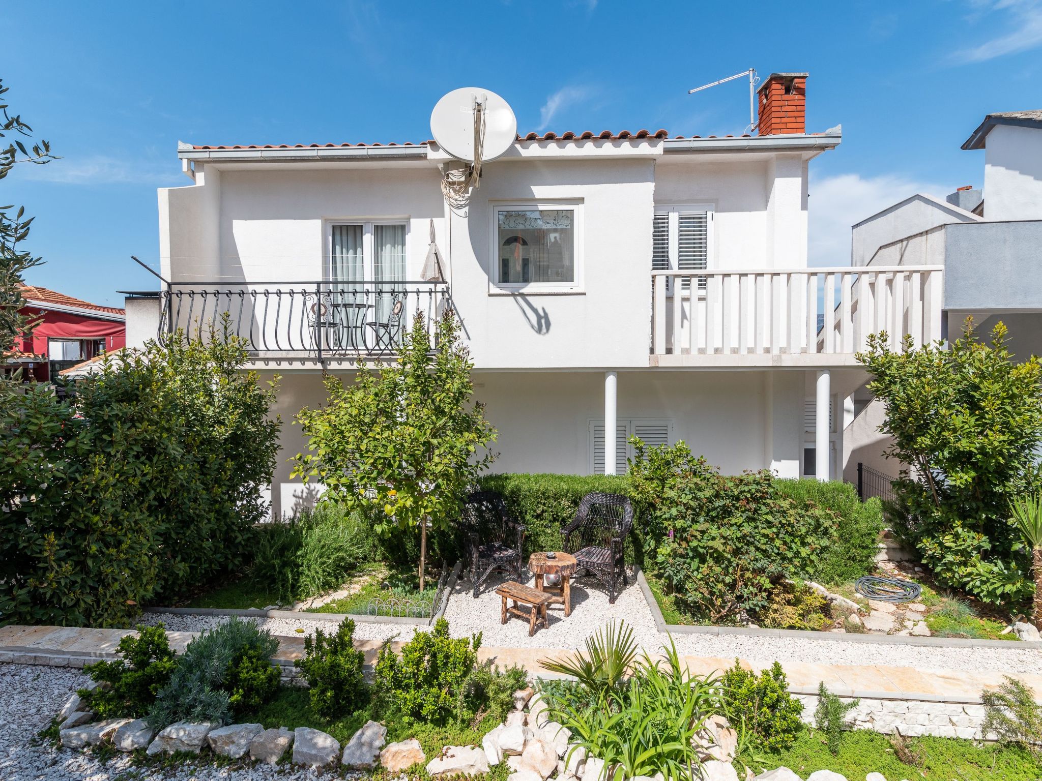 Wohnung Anita mit großem Balkon und Meerblick-Image-tags.info