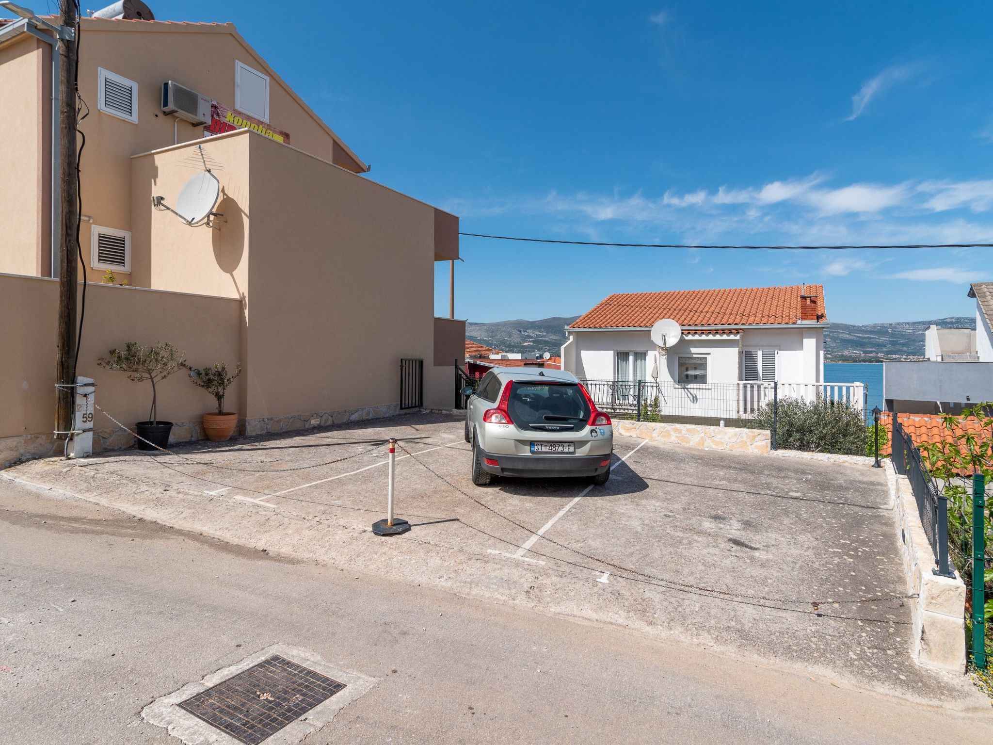 Wohnung Anita mit großem Balkon und Meerblick-Image-tags.info