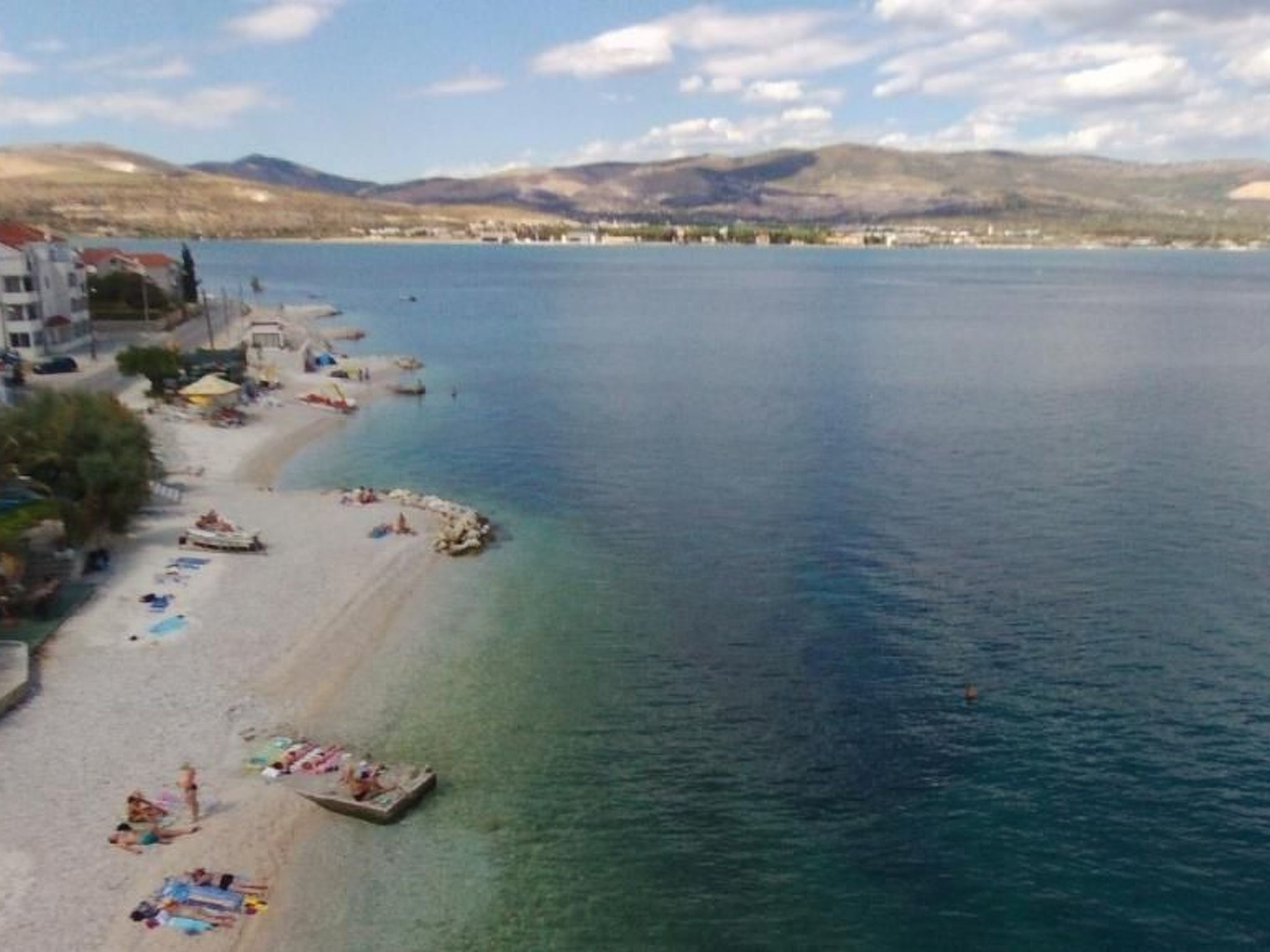 Geräumige Ferienwohnung mit Meerblick-Binnen