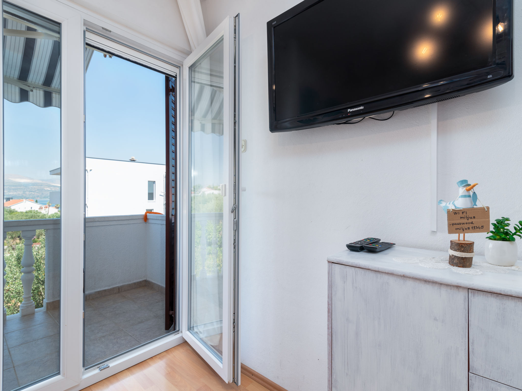 Miljus — Living Room (5 of 19)