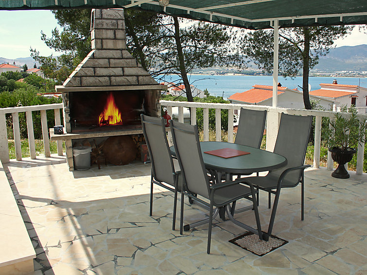 Search and Stay destination Slatine, Splitsko-dalmatinska županija - Croatia from AU$ 136. Anđa