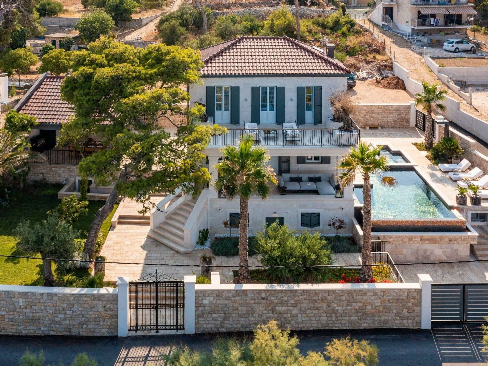 Villa L'orizzonte mit Außenküche in der Nähe von Trogir-Binnen