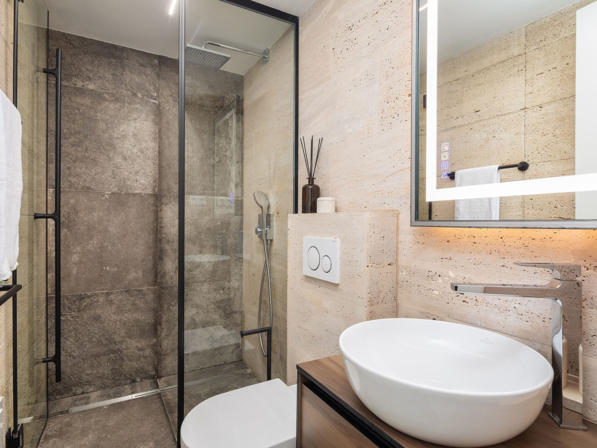 Villa L'orizzonte mit Außenküche in der Nähe von Trogir-Binnen