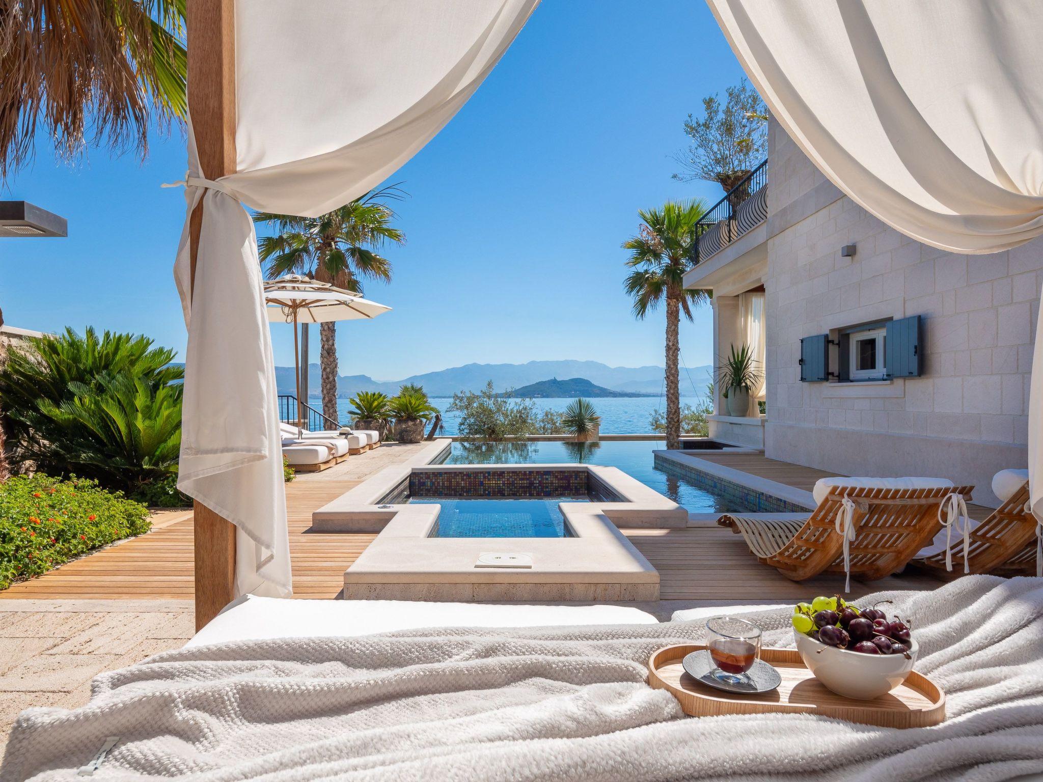 Villa L'orizzonte mit Außenküche in der Nähe von Trogir-Binnen