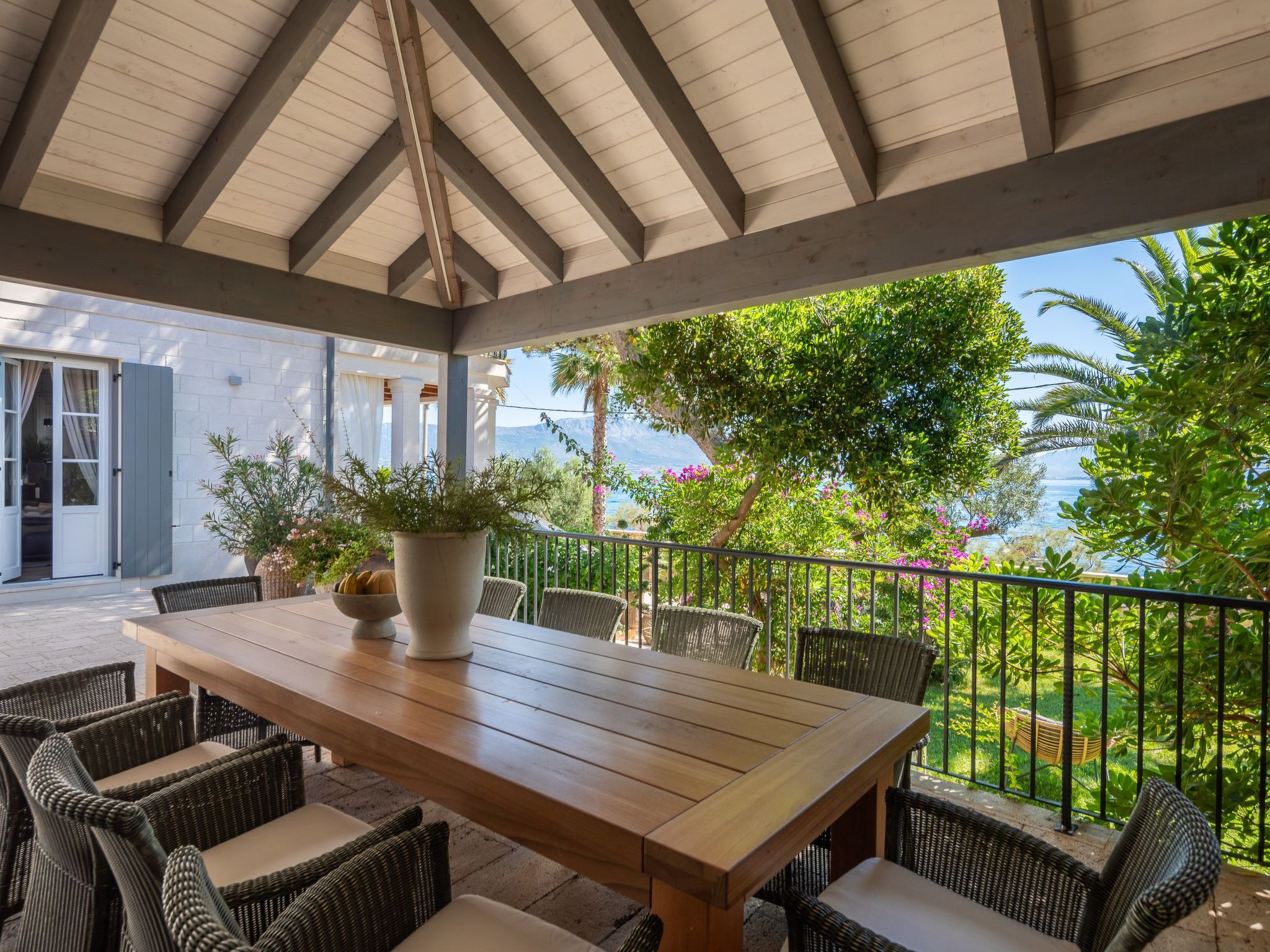 Villa L'orizzonte mit Außenküche in der Nähe von Trogir-Binnen