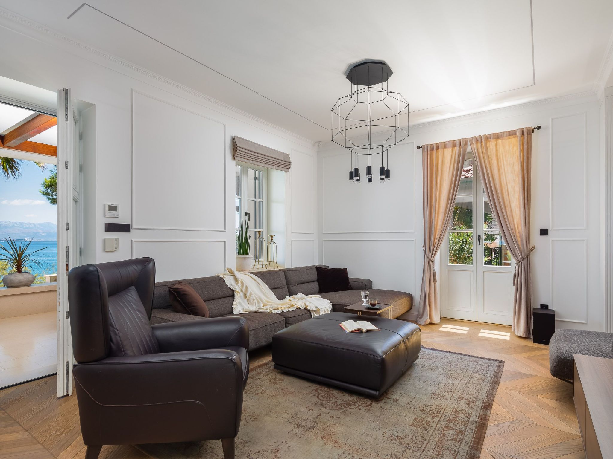 Villa L'orizzonte mit Außenküche in der Nähe von Trogir-Binnen