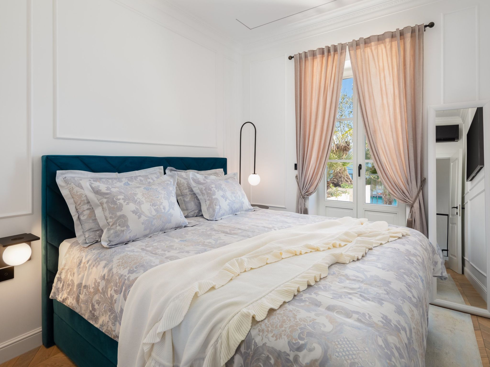 Villa L'orizzonte mit Außenküche in der Nähe von Trogir-Binnen