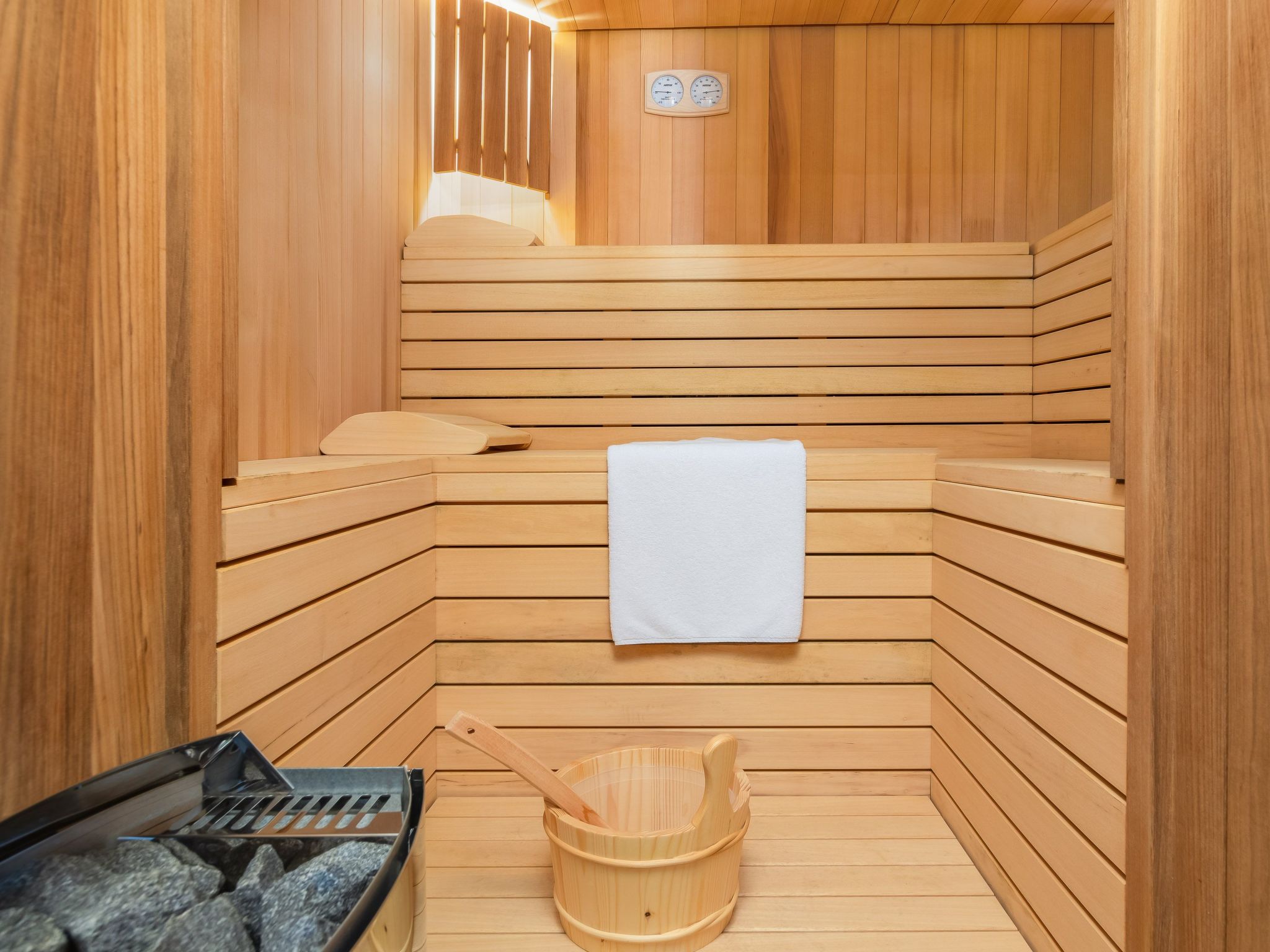 Villa L'orizzonte mit Außenküche in der Nähe von Trogir-Binnen