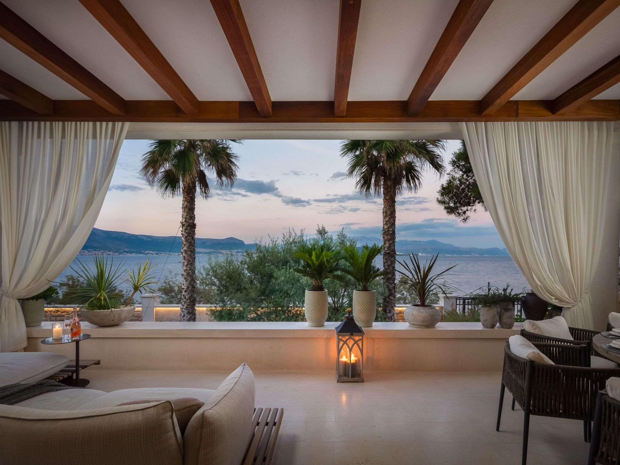Villa L'orizzonte mit Außenküche in der Nähe von Trogir-Binnen