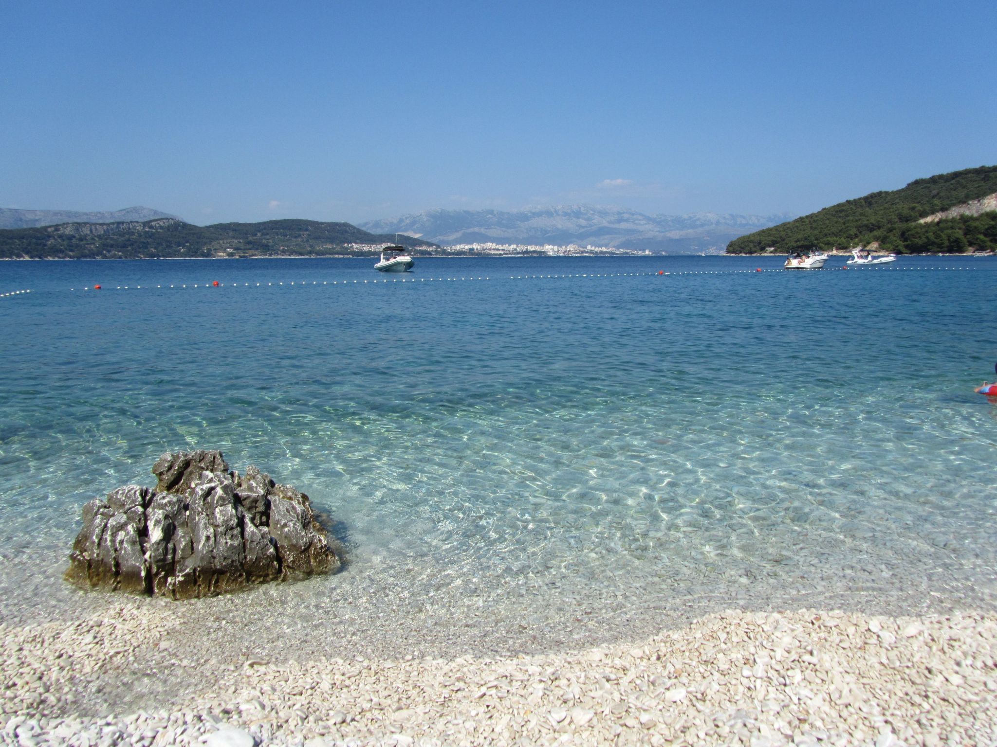 Über zwei Etagen mit Garten, Terrasse und zwei Balkonen-Buiten