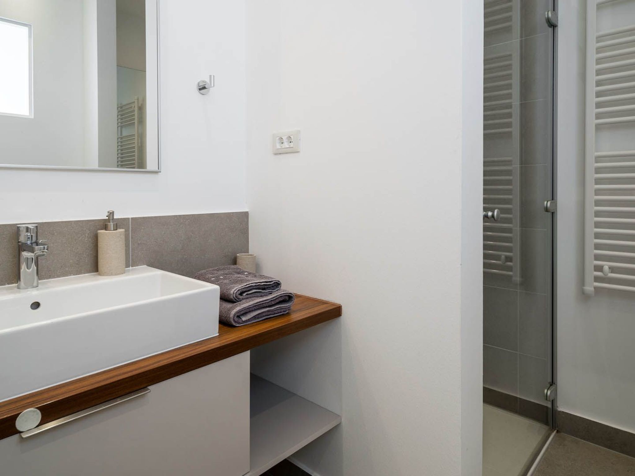 Appartement "Golden B2" mit Blick auf das Wasser-Dedans