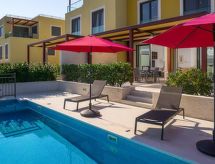 Luxe villa aan zee met privézwembad, fitness en 6 suites in Trogir-Slatine - thumbnail 1