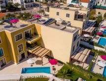 Luxe villa aan zee met privézwembad, fitness en 6 suites in Trogir-Slatine - thumbnail 4