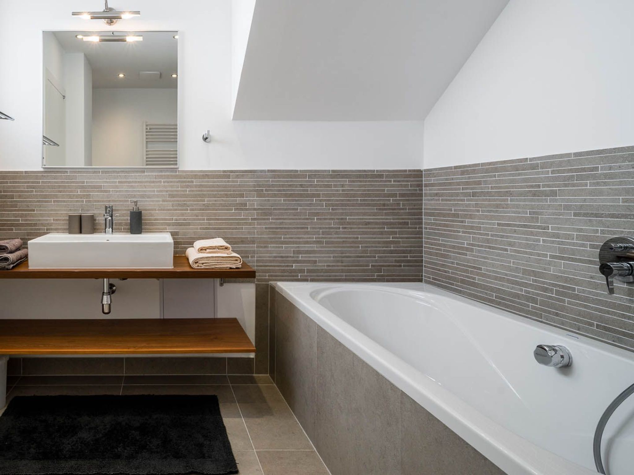 "Golden A2"-Image-tags.info