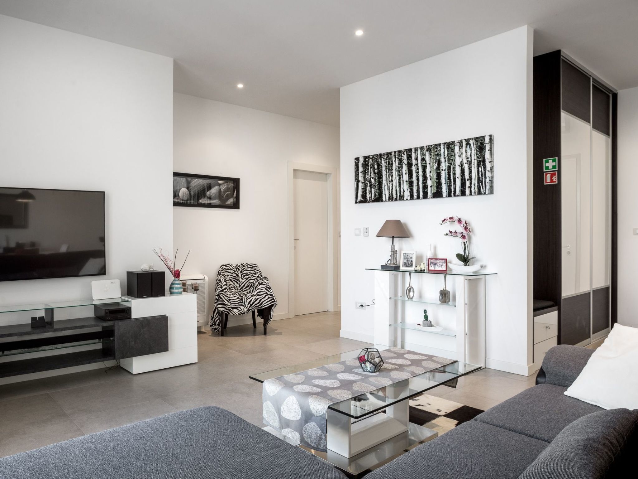 "Golden D2"-Image-tags.info