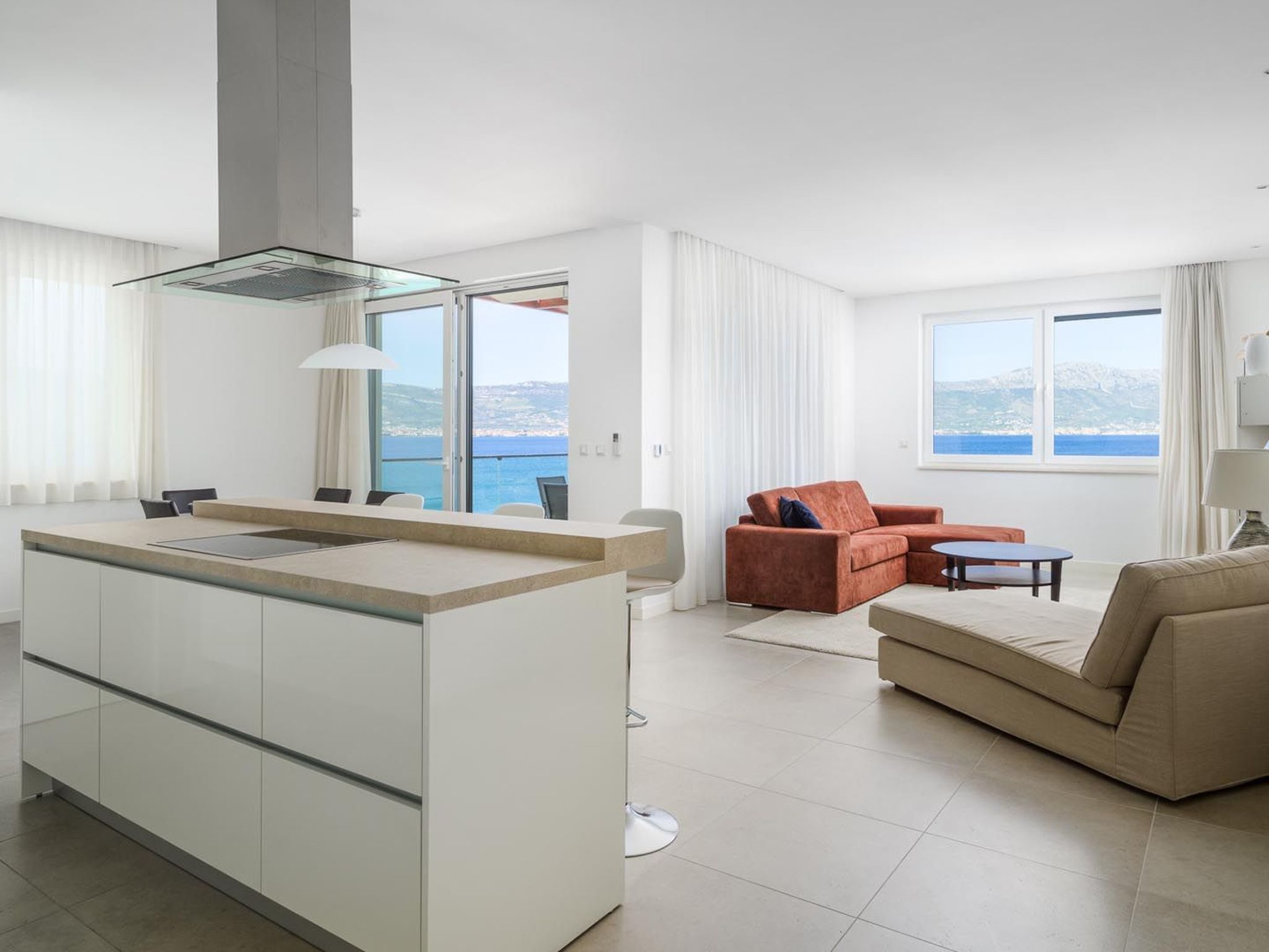 Luxuriöse Villa Golden C am Strand mit Pool-Dedans