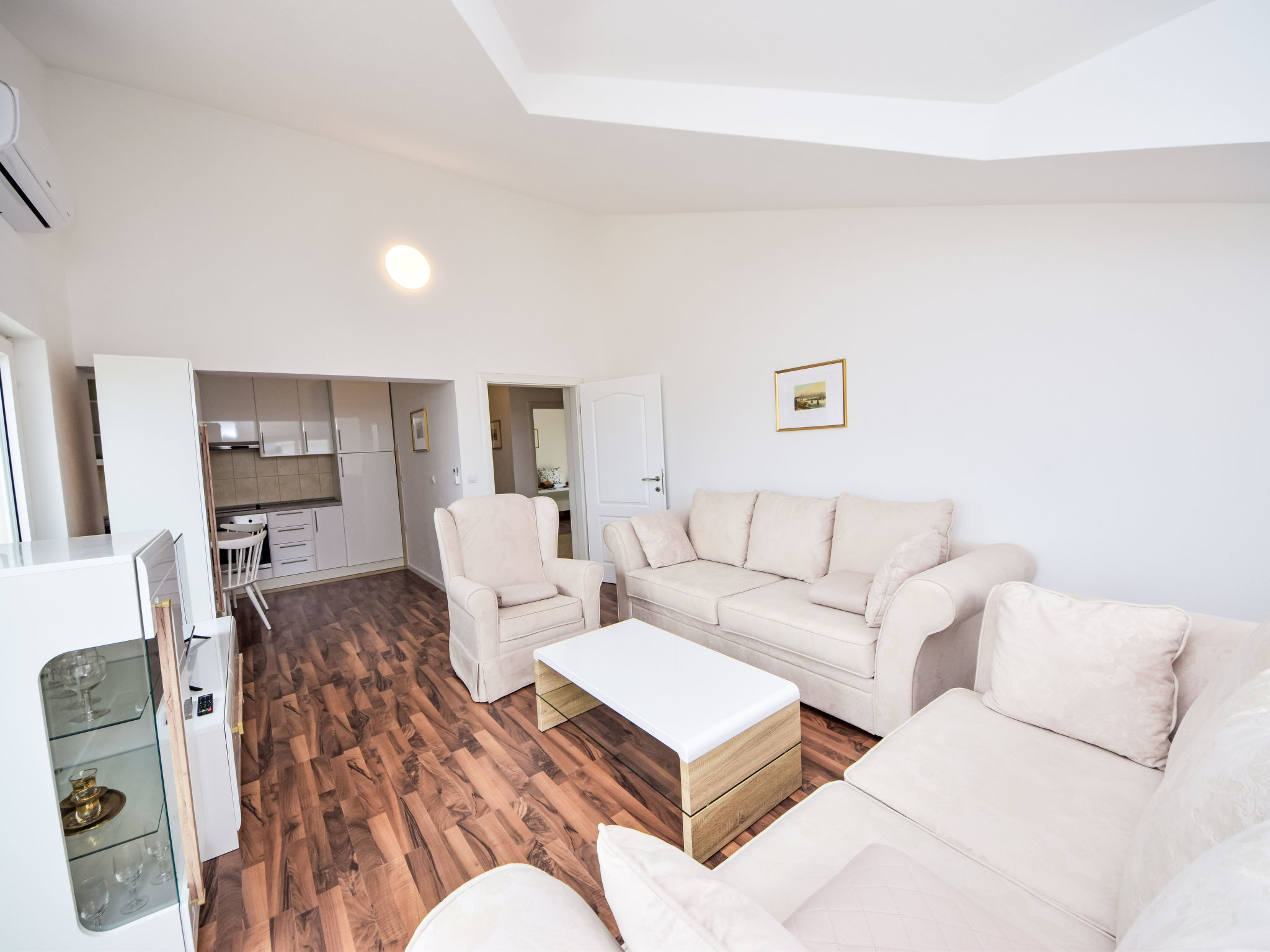 Villa Nonie — Living Room (3 of 21)