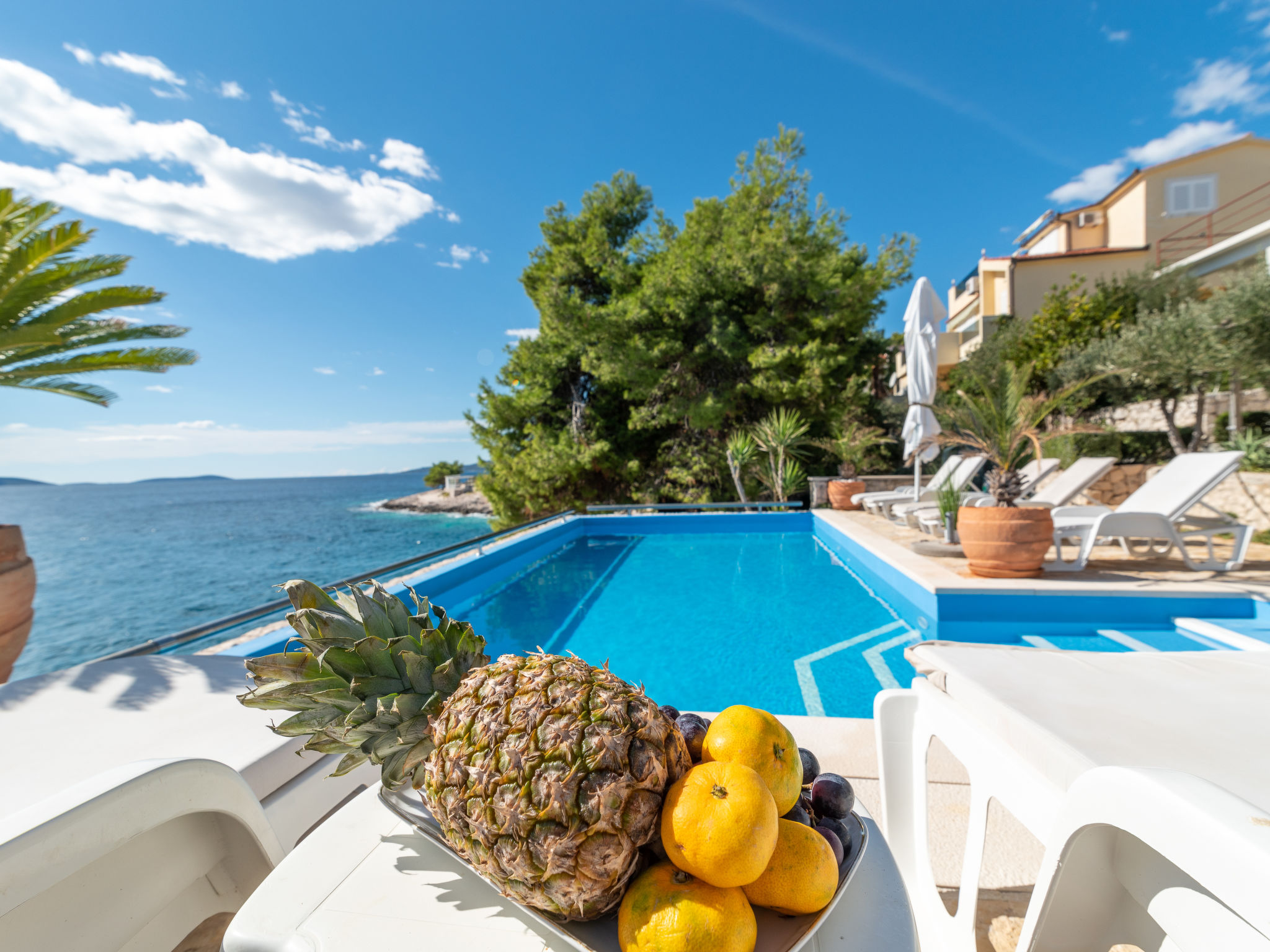 Villa Pinia: Direct aan zee bij Trogir met privézwembad en weids uitzicht - foto 18