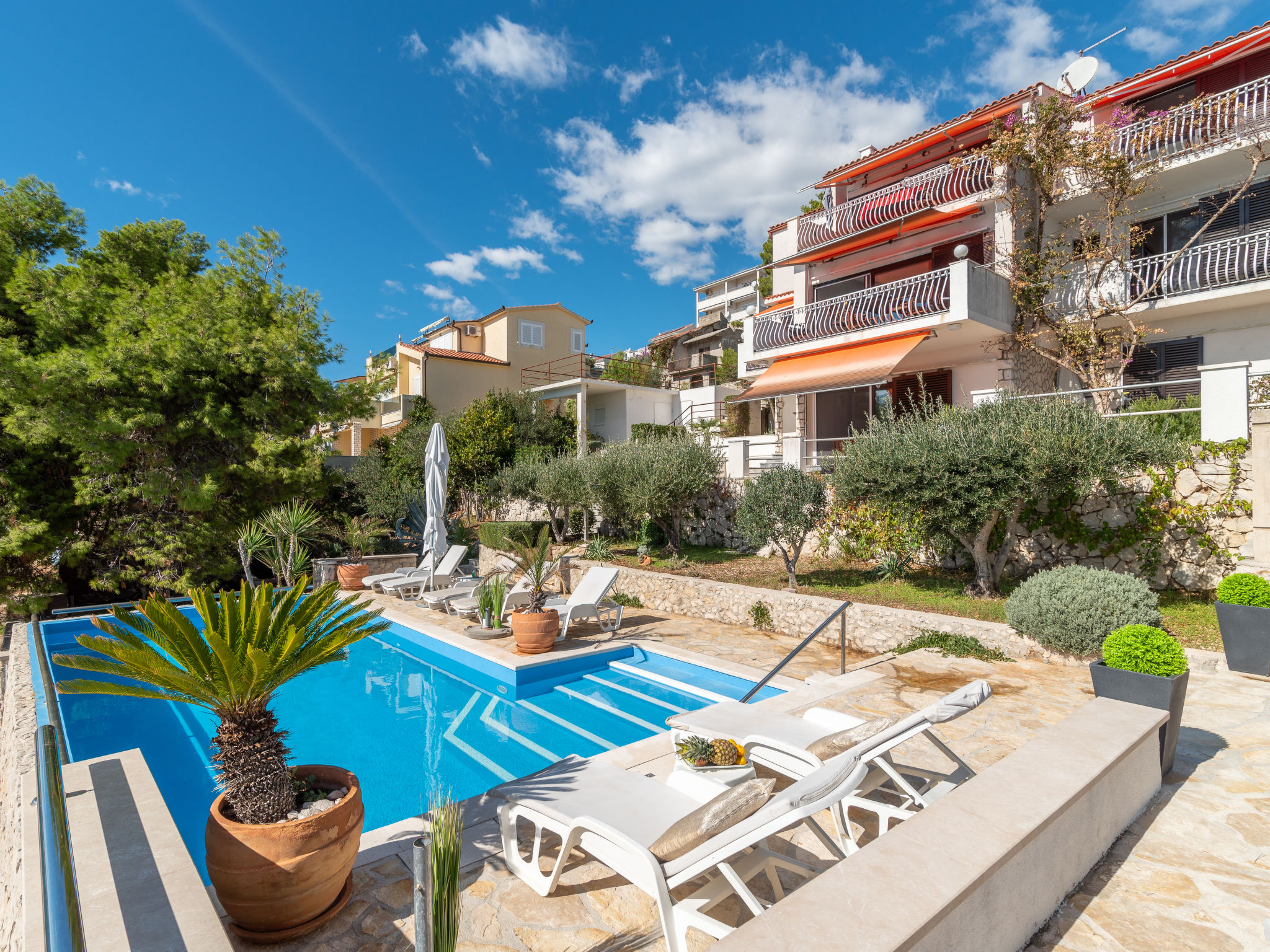 Villa Pinia: Direct aan zee bij Trogir met privézwembad en weids uitzicht - foto 19