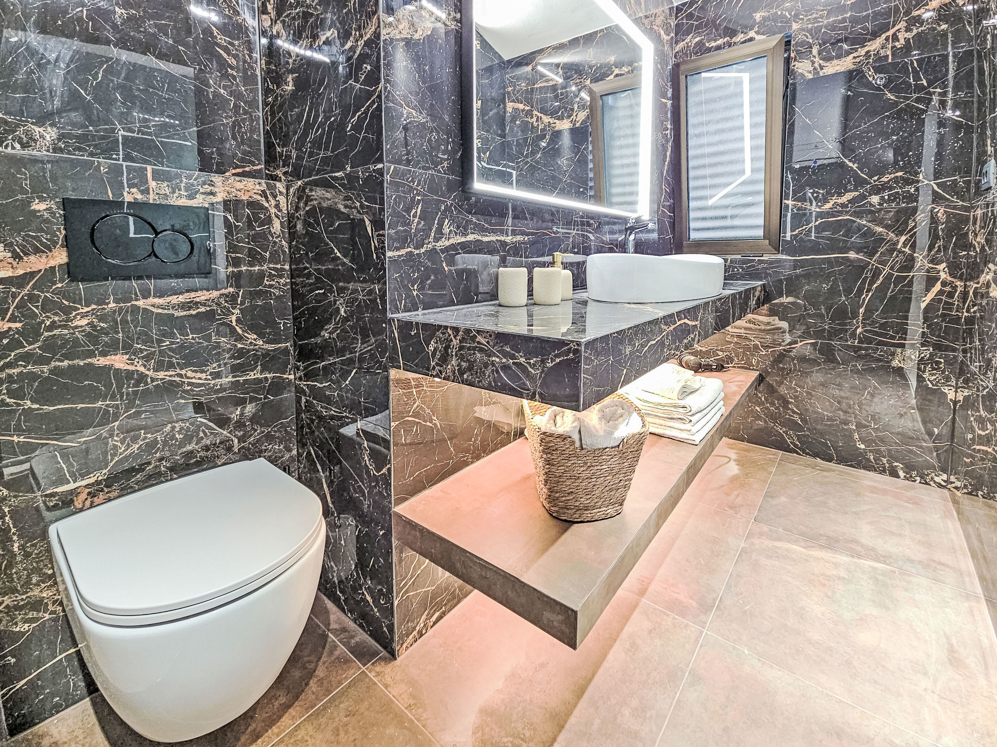 Villa Pinia — Bathroom / Wellness (3 of 27)