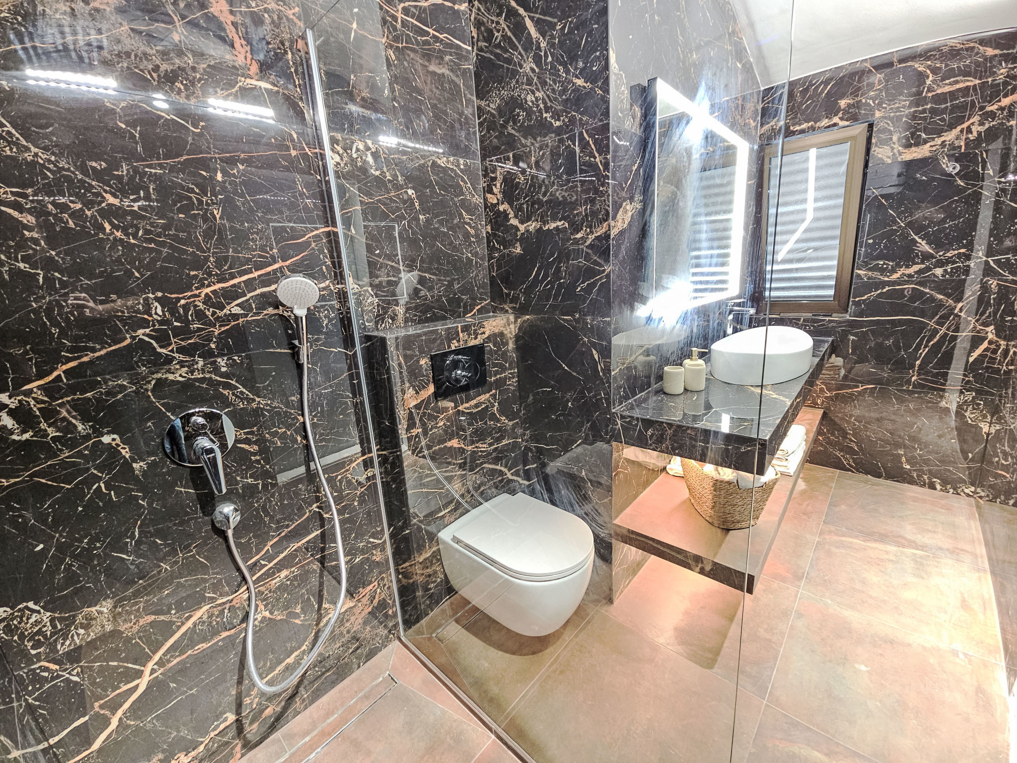 Villa Pinia — Bathroom / Wellness (4 of 27)
