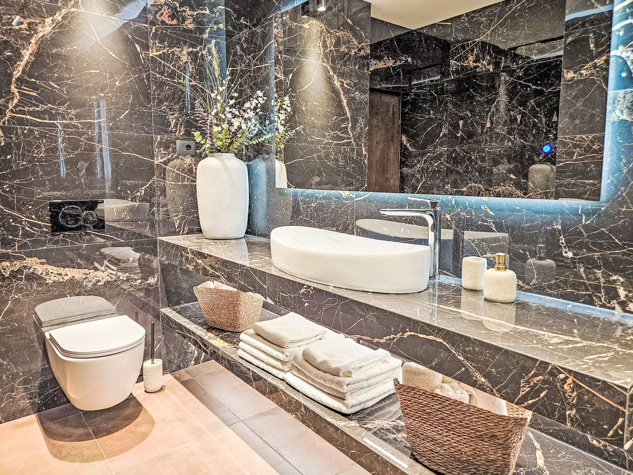 Villa Pinia — Bathroom / Wellness (2 of 31)