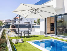 Sunny Pool