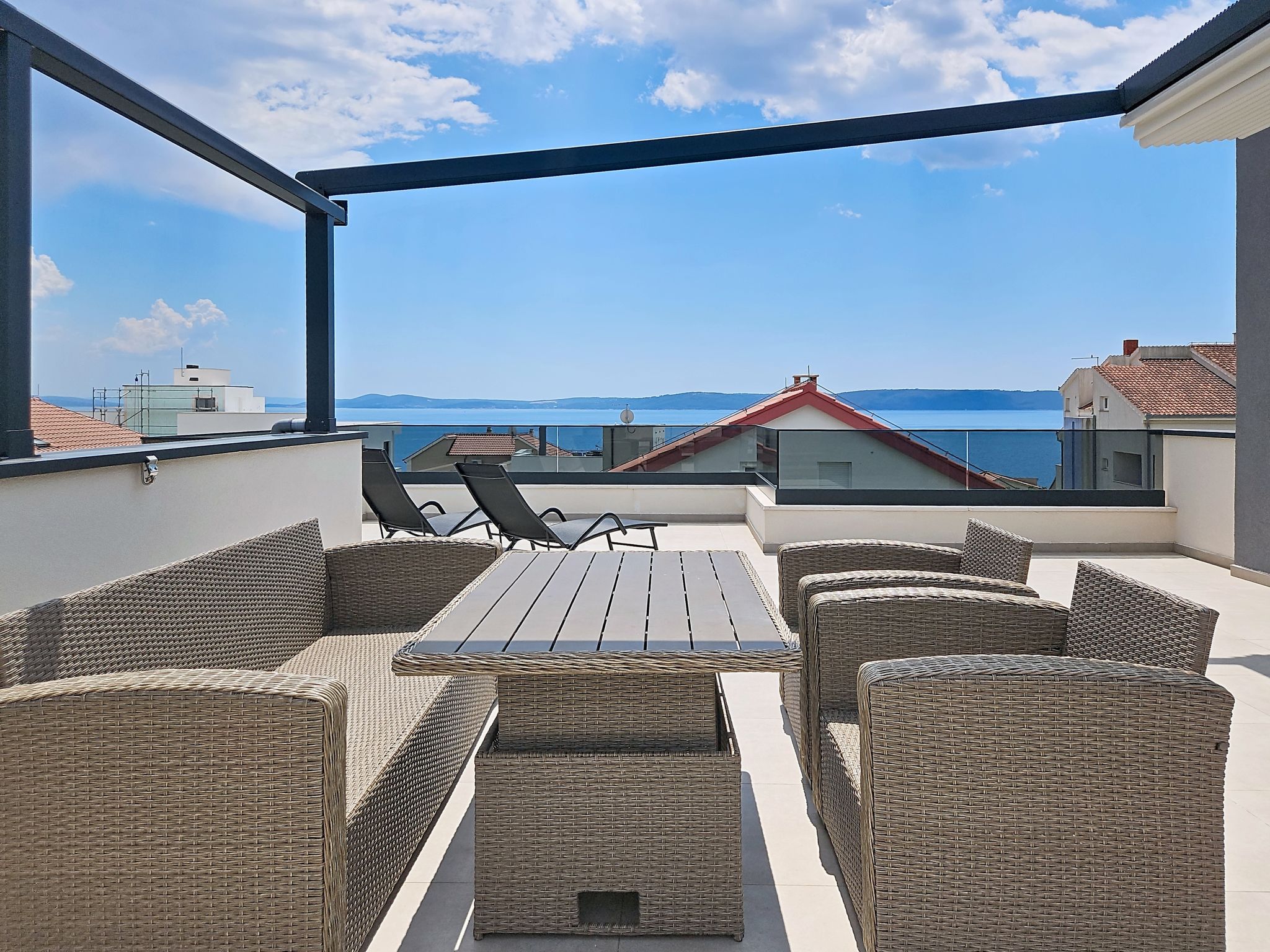 Sunny Terrace II — Terrace (5 of 26)