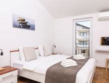Mi Mara: Stijlvol appartement aan zee in Okrug Gornji, nabij Trogir - thumbnail 4
