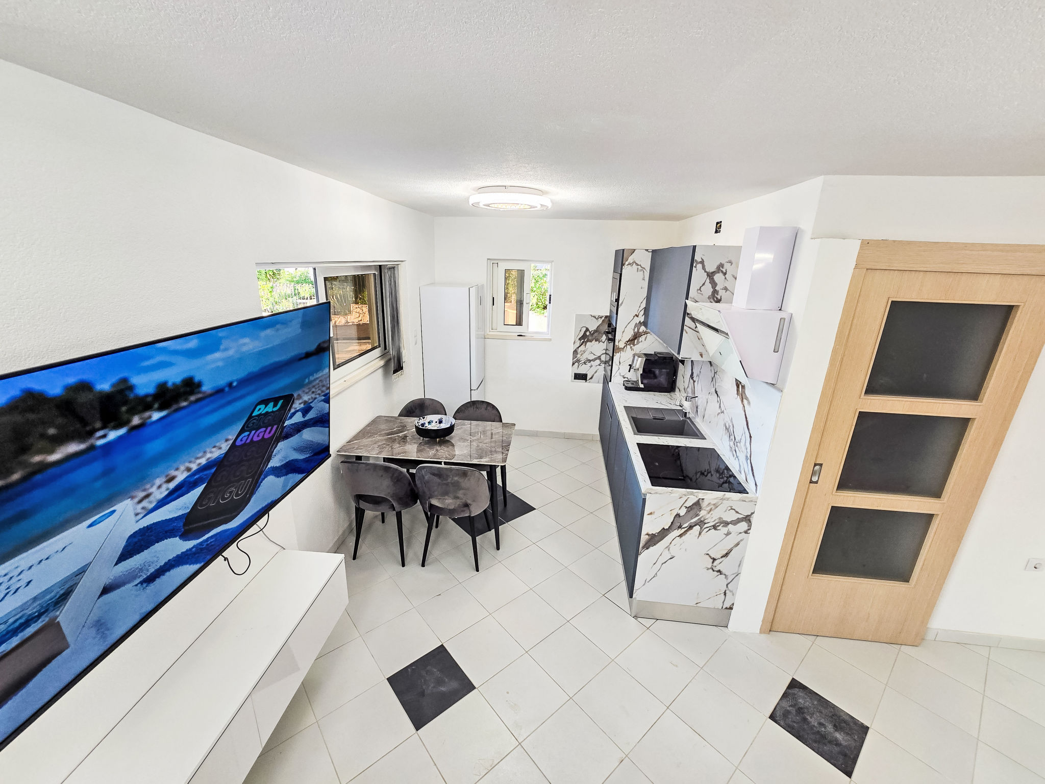 Lux Adriatica 1 - Binnen