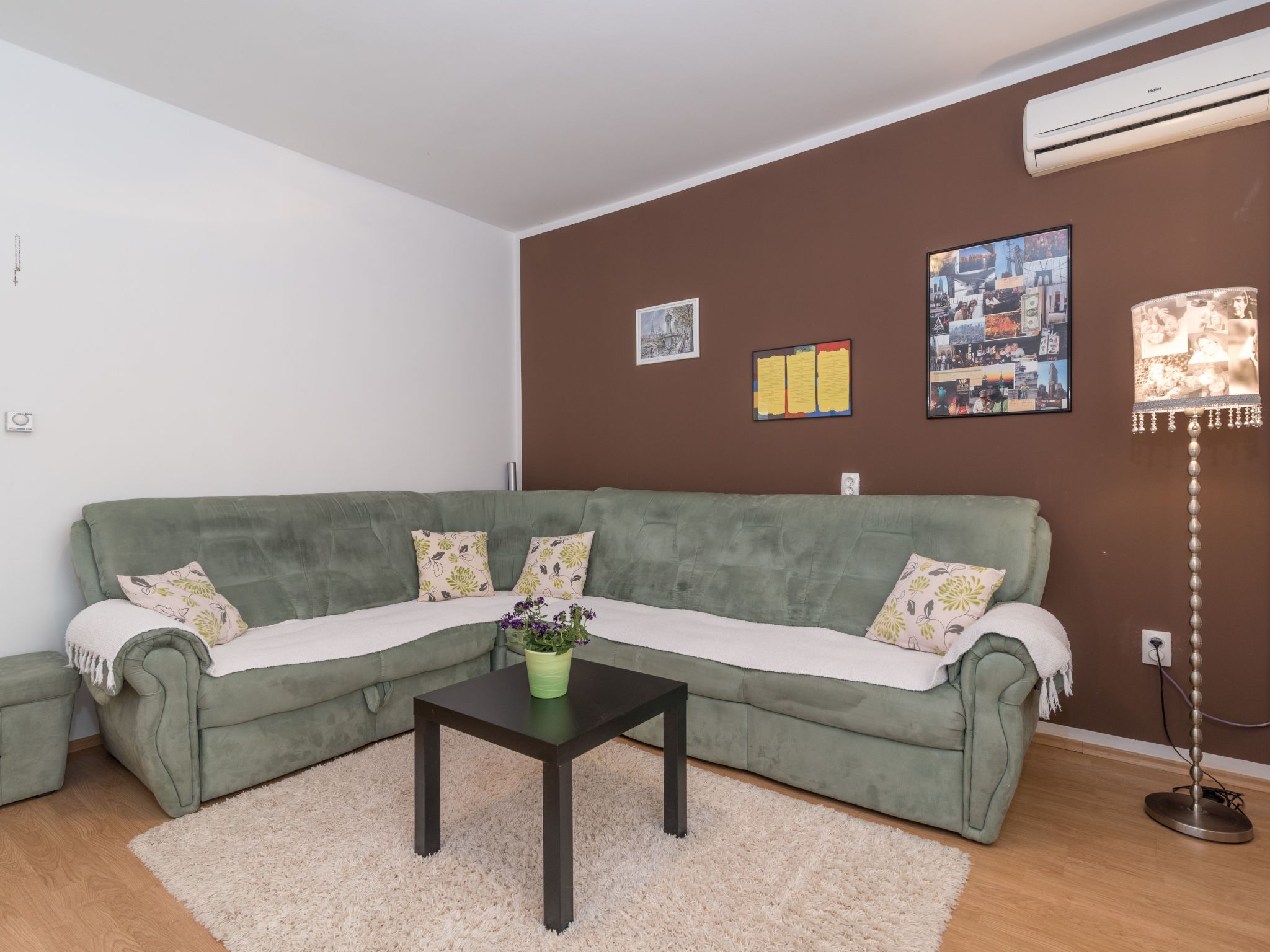 Apartment mit zwei Schlafzimmern und Meerblick-Image-tags.info