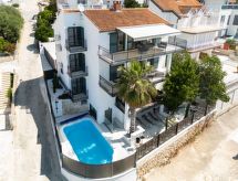 Villa Aea Del Mare – Luxe aan de Adriatische kust bij Trogir - thumbnail 1