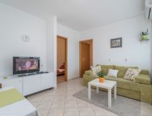 Appartement aan zee met 2 slaapkamers en balkon in Okrug Donji - thumbnail 4
