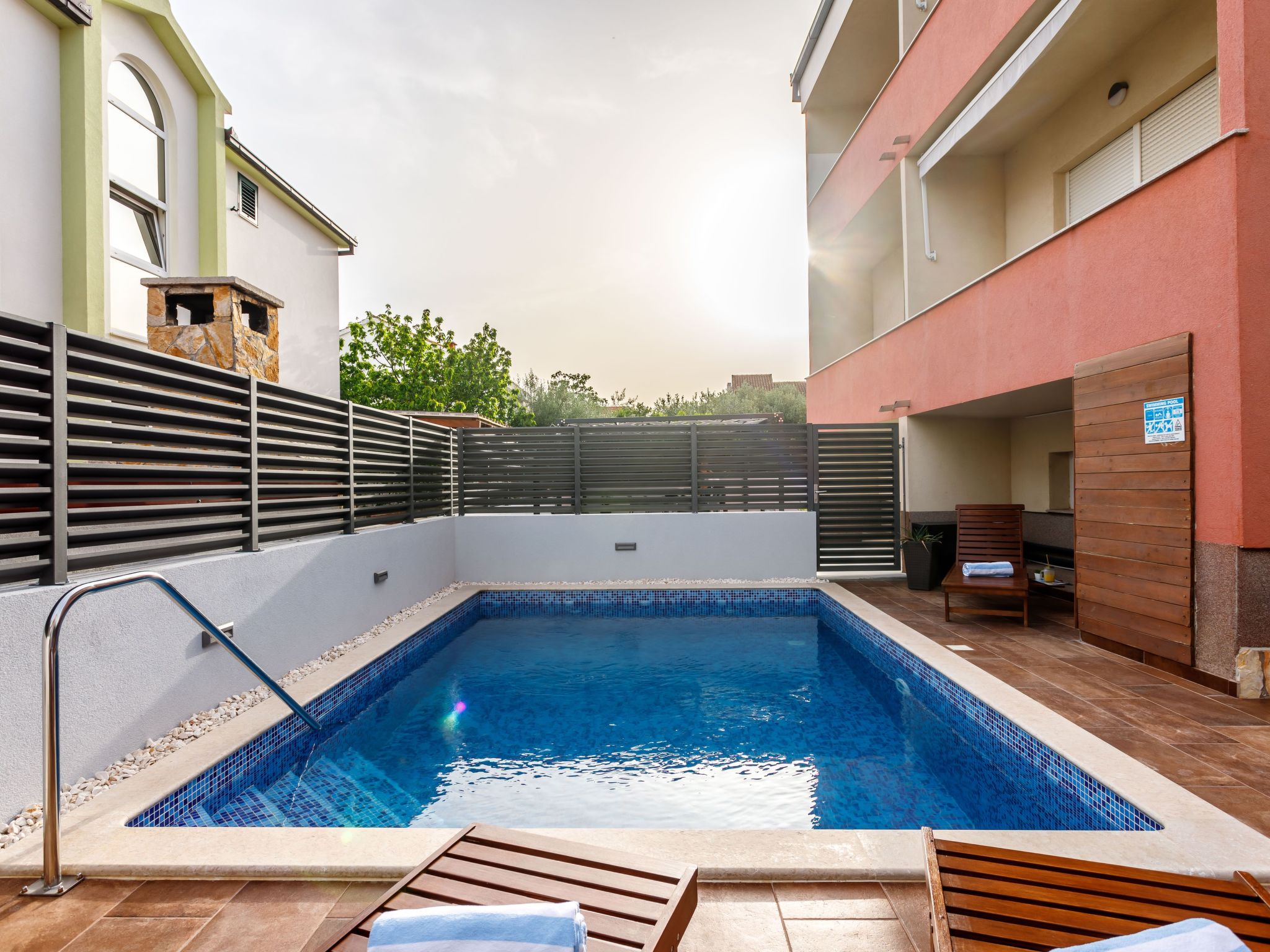 Vakantiehuis met omheinde tuin in Trogir/Okrug Donji (Kroatië) 1 hond is welkom