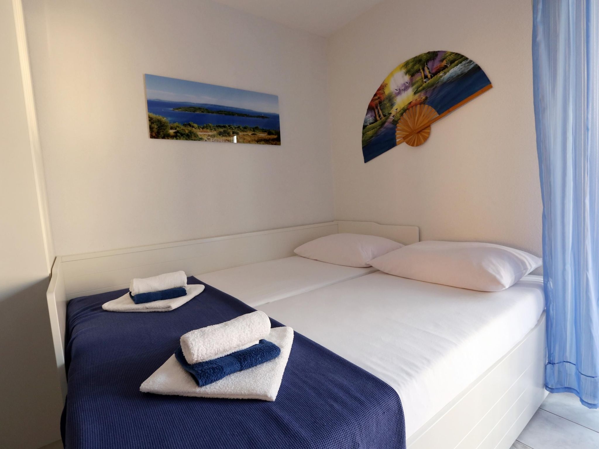 Villa Mediteran, kleine Ferienwohnung mit Balkon-Drinnen