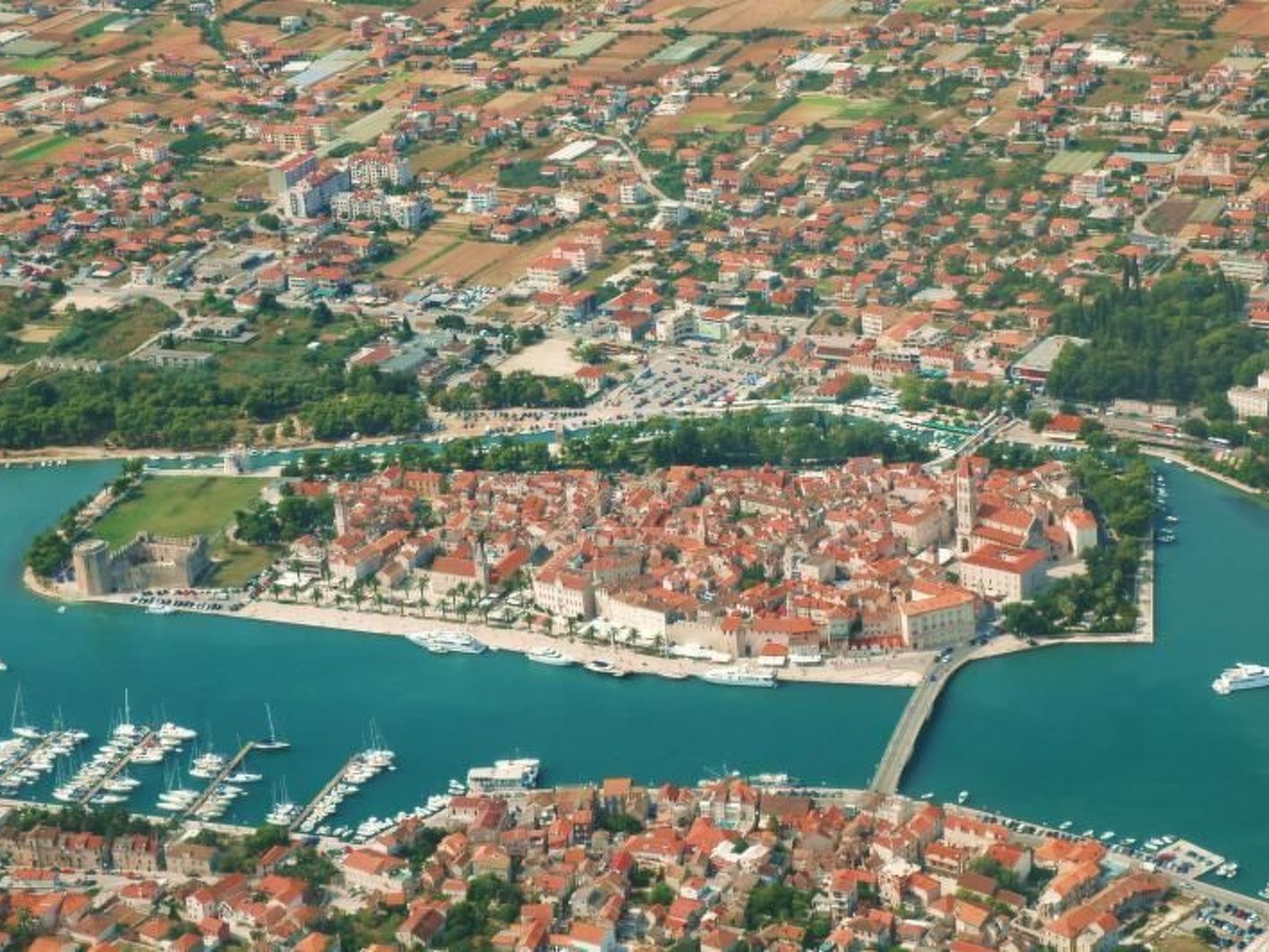 Villa Mediteran, kleine Ferienwohnung mit Terrasse-Drinnen