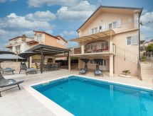 Villa Urban in Trogir: Privé verwarmd zwembad voor 14 personen - thumbnail 4